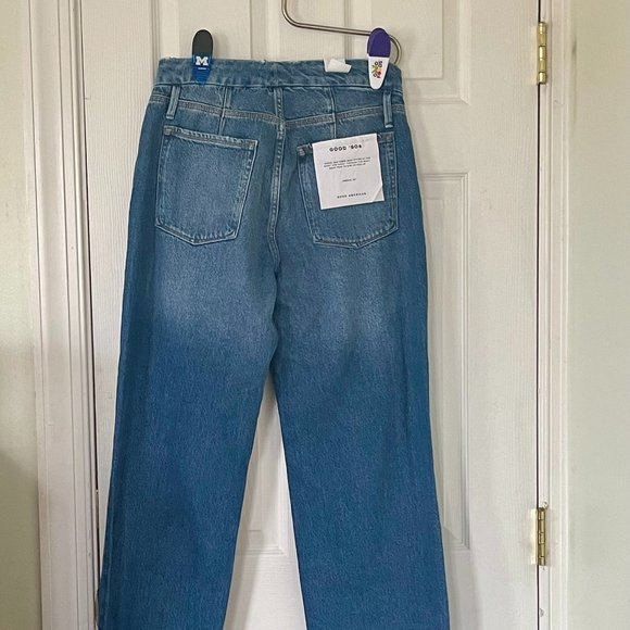 Good American 90s Relaxed Jeans - Picture 7 of 9